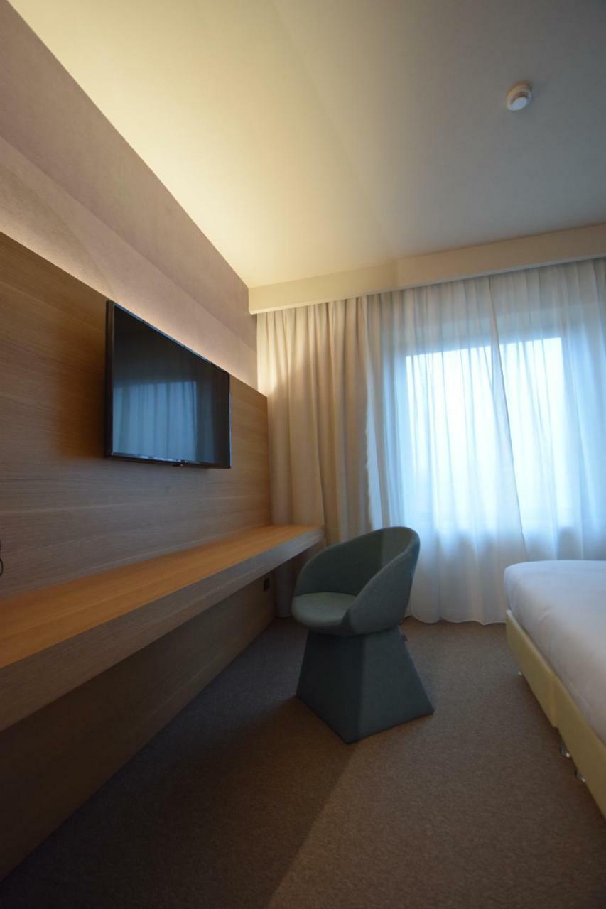 Garden Hotel Ареццо Экстерьер фото